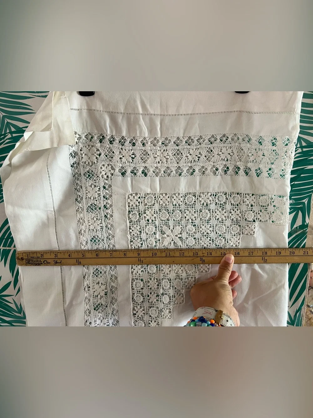 Vintage White Crochet Lace Tablecloth - Elegant Openwork Design